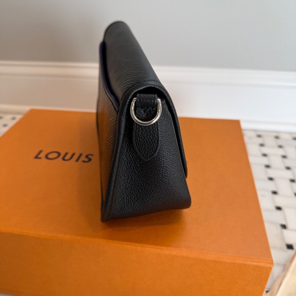 Louis Vuitton BUCI Crossbody - Picture 10 of 12